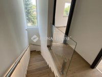 Eladó ikerház, III. kerületben 222.5 M Ft, 4 szobás