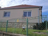 Eladó családi ház, Hosszúhetényen 61.99 M Ft, 3 szobás