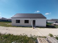 Eladó családi ház, Székesfehérvárott 110 M Ft, 4+2 szobás