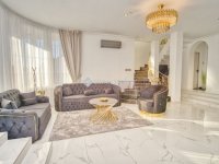 Eladó családi ház, Gyálon 299 M Ft, 7 szobás