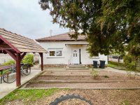 Eladó családi ház