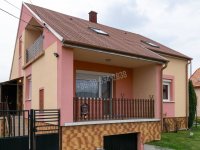 Eladó családi ház, Máriakálnokon 85 M Ft, 6 szobás