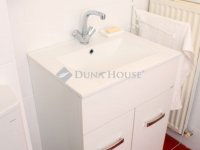 Eladó téglalakás, VI. kerületben 64 M Ft, 2 szobás