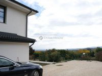 Eladó családi ház, Szentendrén 220 M Ft, 5 szobás