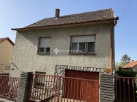 Eladó családi ház, Pécsett 89.9 M Ft, 4 szobás