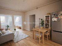 Eladó téglalakás, Pécsett 57.99 M Ft, 3 szobás