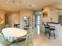 Eladó családi ház, XVI. kerületben 215 M Ft, 6 szobás