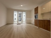 Eladó téglalakás, Szombathelyen 72.5 M Ft, 1+2 szobás