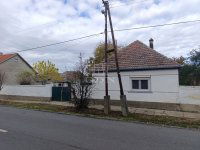 Eladó családi ház