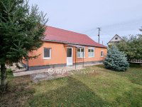 Eladó családi ház