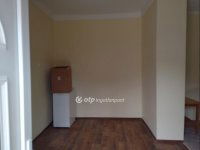 Eladó családi ház, Szentistvánon 14.45 M Ft, 1 szobás