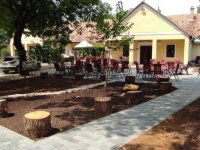 Eladó üzlethelyiség