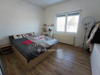 Eladó családi ház, Ercsiben 54.9 M Ft, 3 szobás