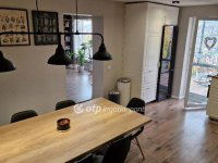 Eladó családi ház, Pécsett 124.9 M Ft, 2 szobás