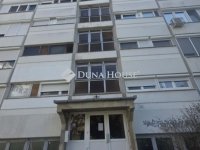 Eladó panellakás, Pécsett 42.9 M Ft, 2 szobás