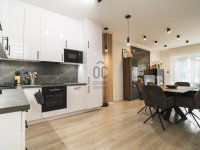 Eladó téglalakás, XIII. kerületben 147 M Ft, 4 szobás