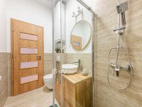 Eladó téglalakás, VI. kerületben 59 M Ft, 1 szobás