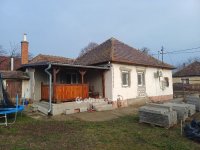 Eladó családi ház, Pusztaszabolcson 66.9 M Ft, 1+3 szobás