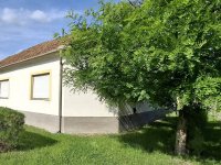 Eladó családi ház, Lőrinciben 44.6 M Ft, 4 szobás