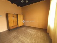 Eladó családi ház, Kemenespálfán 8.9 M Ft, 2 szobás