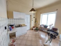 Eladó családi ház, III. kerületben 230 M Ft, 5 szobás