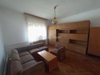 Eladó családi ház, Táton 59 M Ft, 2 szobás