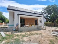 Eladó ikerház, Gödöllőn 150 M Ft, 5 szobás