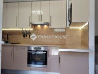 Eladó családi ház, XVI. kerületben 124.9 M Ft, 3 szobás