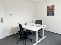 Kiadó iroda, Pécsett, Rákóczi úton 77 E Ft / hó