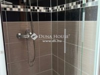 Eladó családi ház, Balatonfenyvesen 224 M Ft, 9 szobás