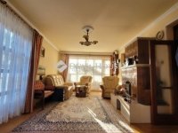 Eladó családi ház, Vecsésen 149.9 M Ft, 5 szobás