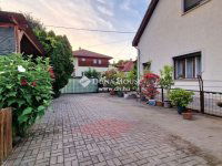 Eladó családi ház, Vácon 160 M Ft, 4 szobás