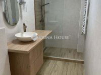 Eladó panellakás, Pécsett 59.5 M Ft, 2 szobás