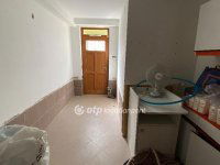 Eladó családi ház, Budakeszin 214 M Ft, 10 szobás