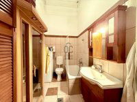 Eladó téglalakás, VII. kerületben 183.5 M Ft, 4 szobás