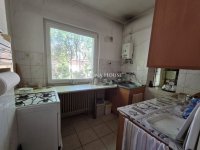 Eladó családi ház, Szegeden 99.5 M Ft, 8 szobás