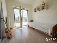 Eladó családi ház, Nagykovácsiban 199 M Ft, 6 szobás