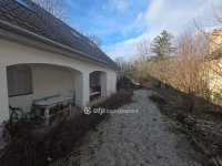 Eladó családi ház, Pápasalamonon 49.9 M Ft, 4 szobás