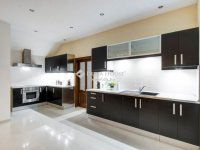 Eladó családi ház, XVII. kerületben 449 M Ft, 8 szobás