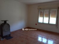 Eladó családi ház, Sásdon 17 M Ft, 2 szobás