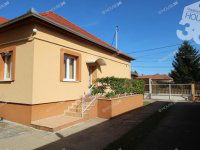 Eladó családi ház, Kiskunfélegyházán 54.9 M Ft, 4 szobás