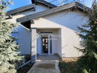 Eladó családi ház, Baracskán 127 M Ft, 8 szobás