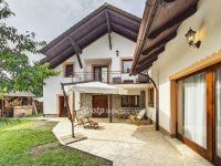 Eladó családi ház, Pécsett 333 M Ft, 7+1 szobás