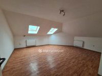 Eladó családi ház, XVIII. kerületben 260 M Ft, 8+1 szobás