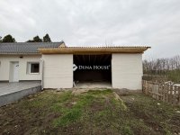 Eladó családi ház, Előszálláson 65 M Ft, 3 szobás