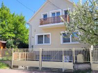 Eladó családi ház, Budaörsön 179.9 M Ft, 5+3 szobás