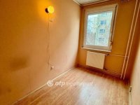 Eladó panellakás, Győrött 48.9 M Ft, 2+1 szobás