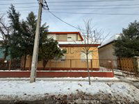 Eladó családi ház, XV. kerületben 149 M Ft, 10 szobás