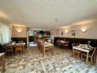 Eladó családi ház, Abaligeten 149.9 M Ft, 9 szobás