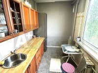 Eladó panellakás, Szegeden 46.5 M Ft, 2 szobás